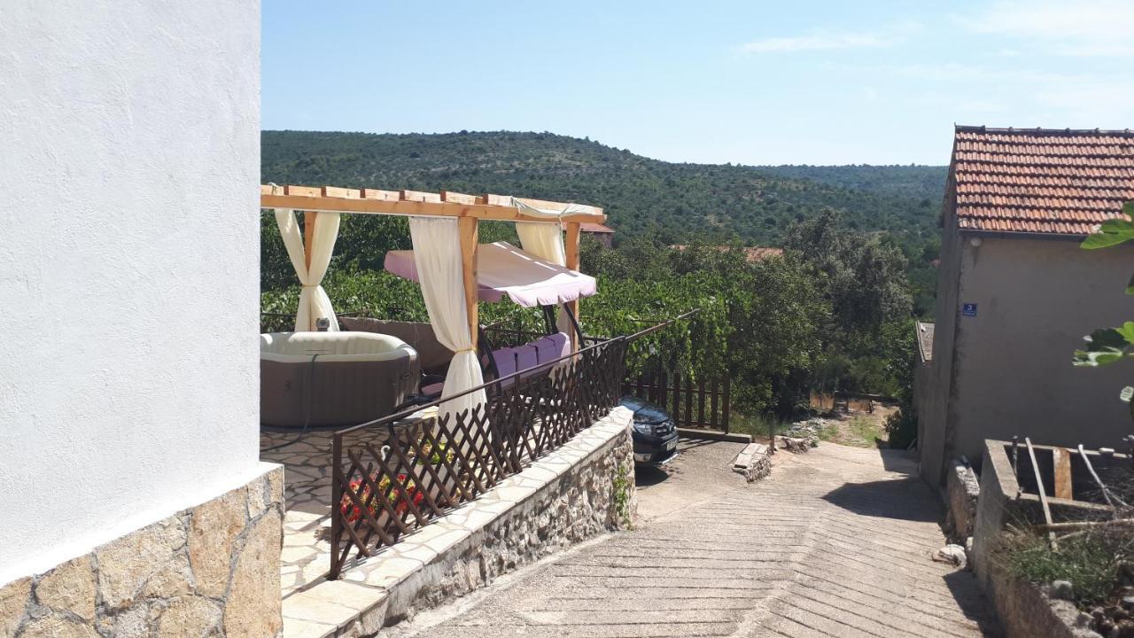 Luminaria Solis Vacation Home Rogoznica  Exterior photo