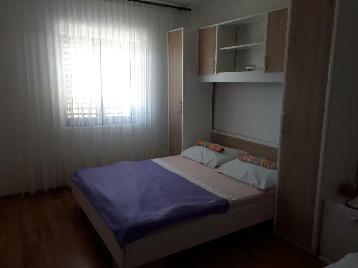 Luminaria Solis Vacation Home Rogoznica  Exterior photo