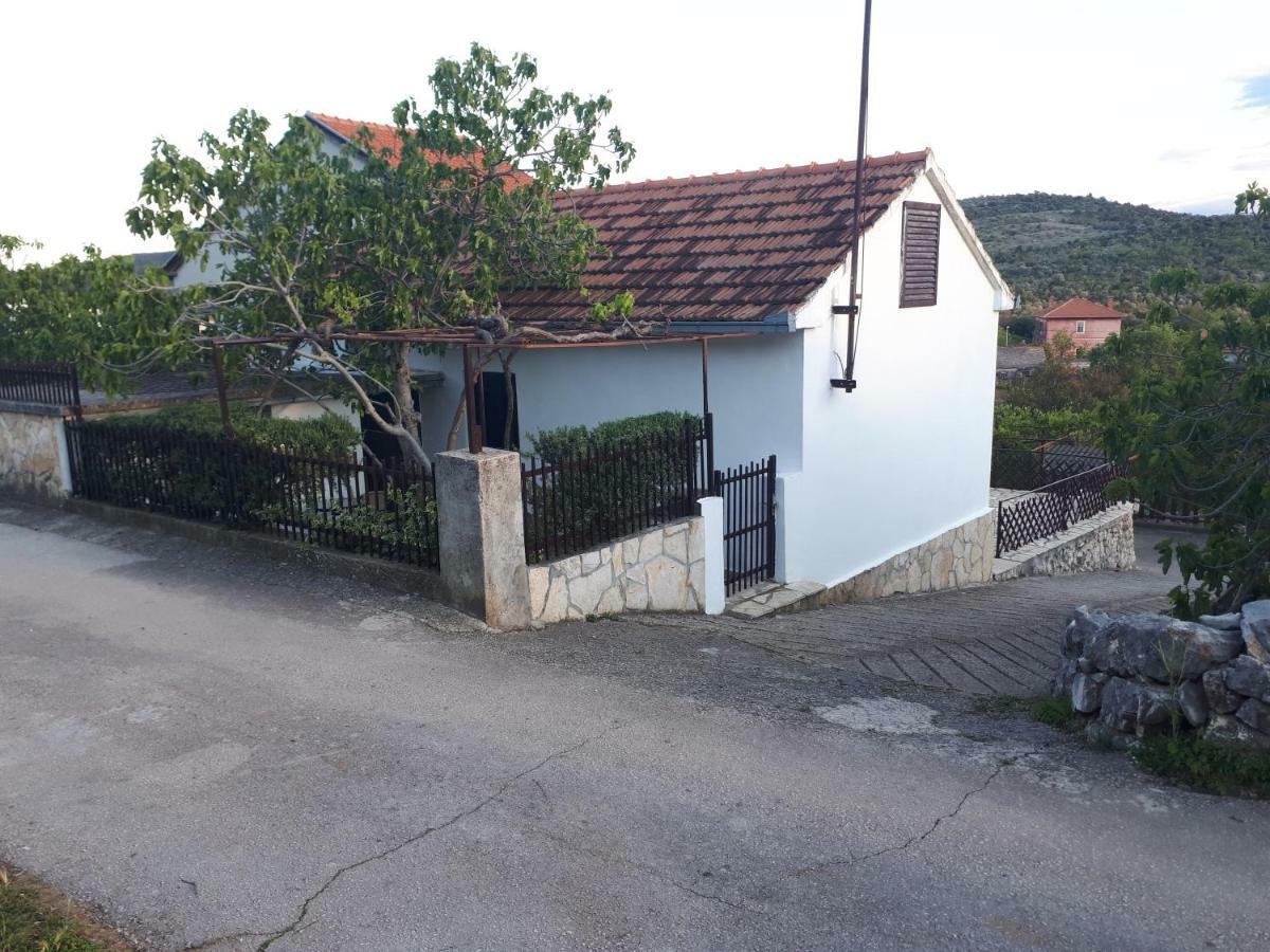 Luminaria Solis Vacation Home Rogoznica  Exterior photo