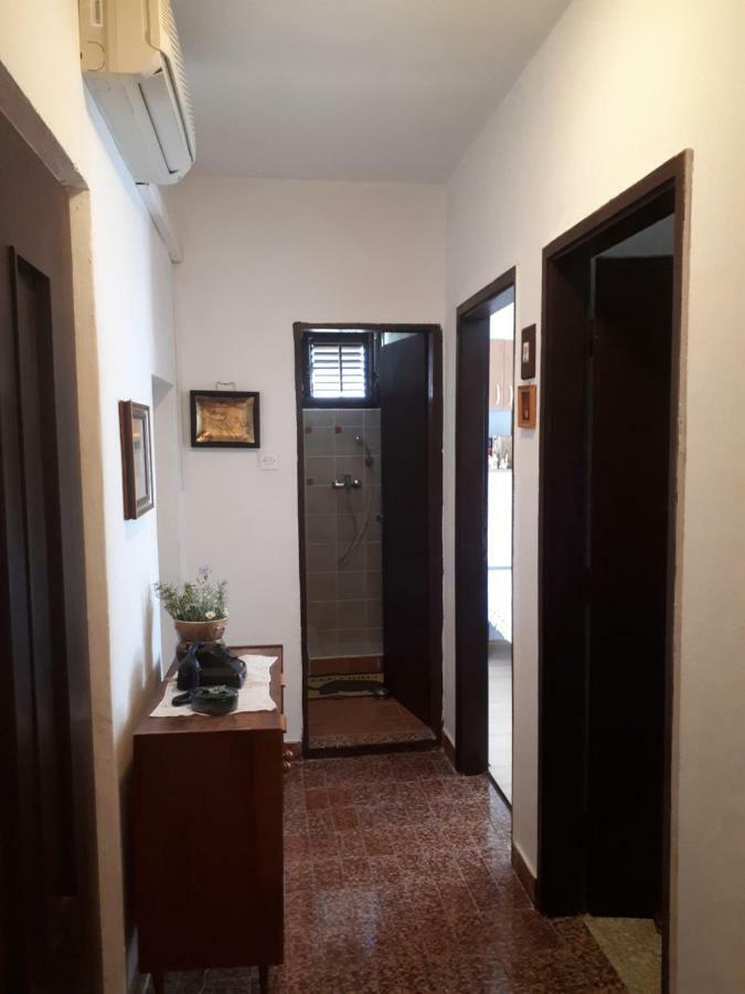 Luminaria Solis Vacation Home Rogoznica  Exterior photo