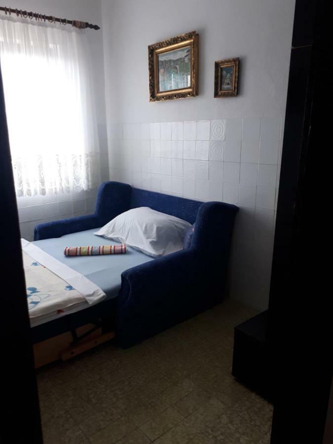 Luminaria Solis Vacation Home Rogoznica  Exterior photo